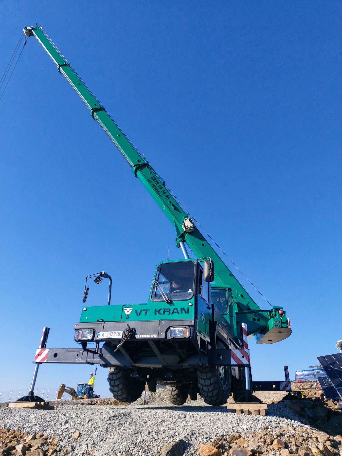 Liebherr 25T Crane for Hire in Burgas