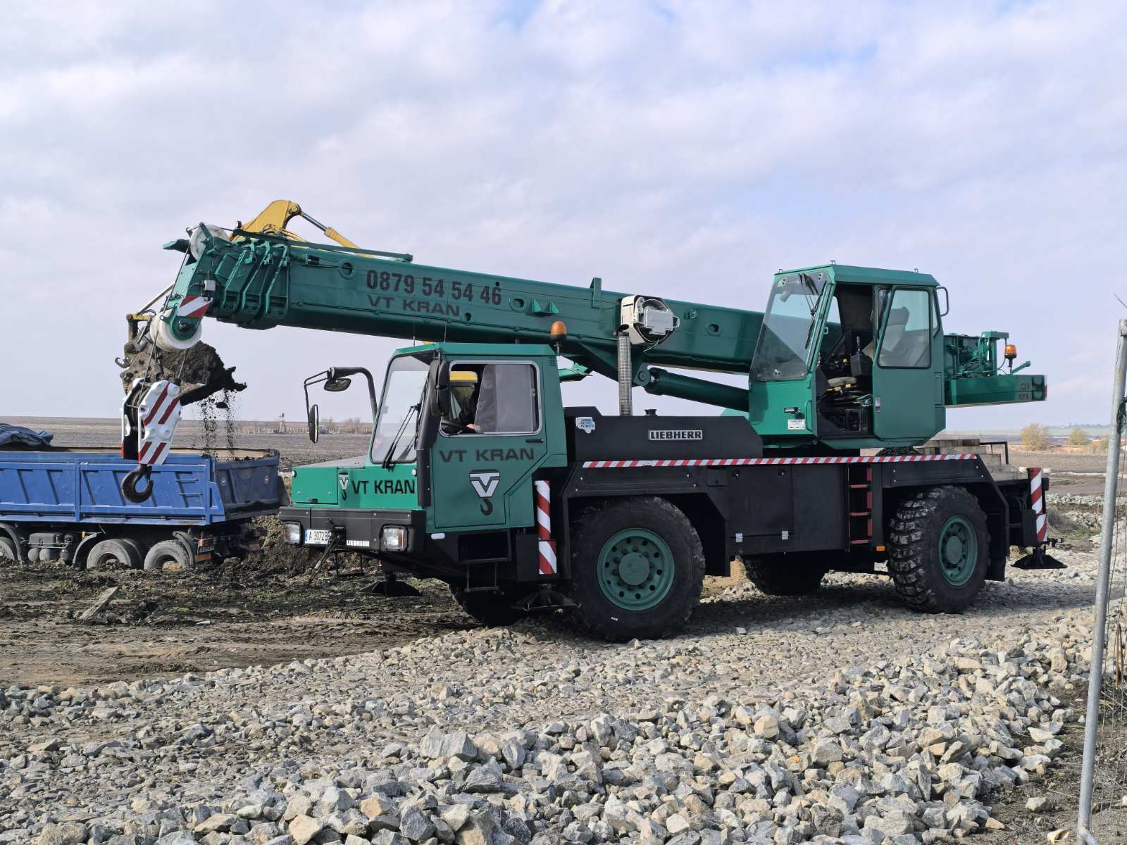 Liebherr 25T Crane for Hire in Burgas