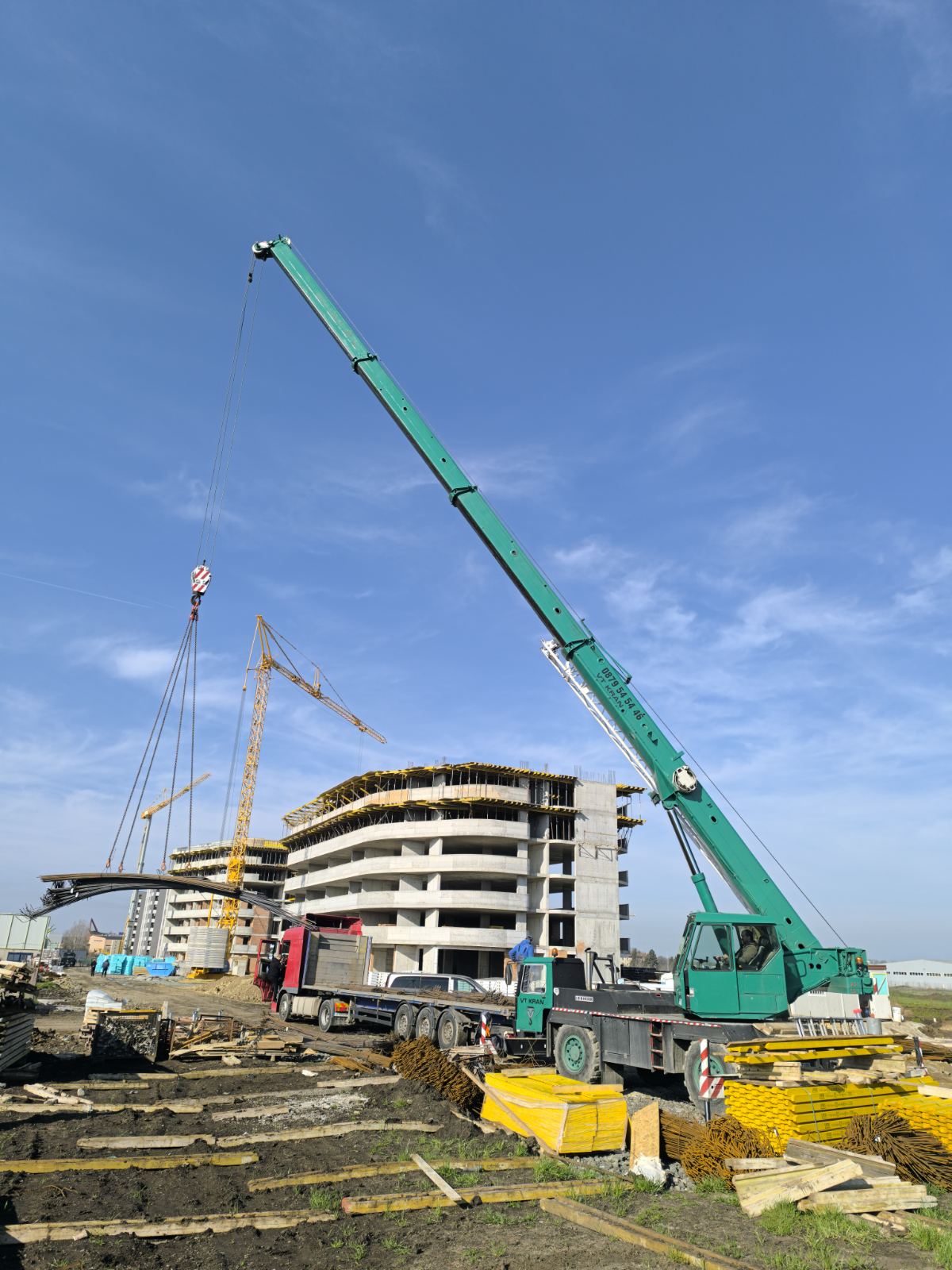 Liebherr 25T Crane for Hire in Burgas