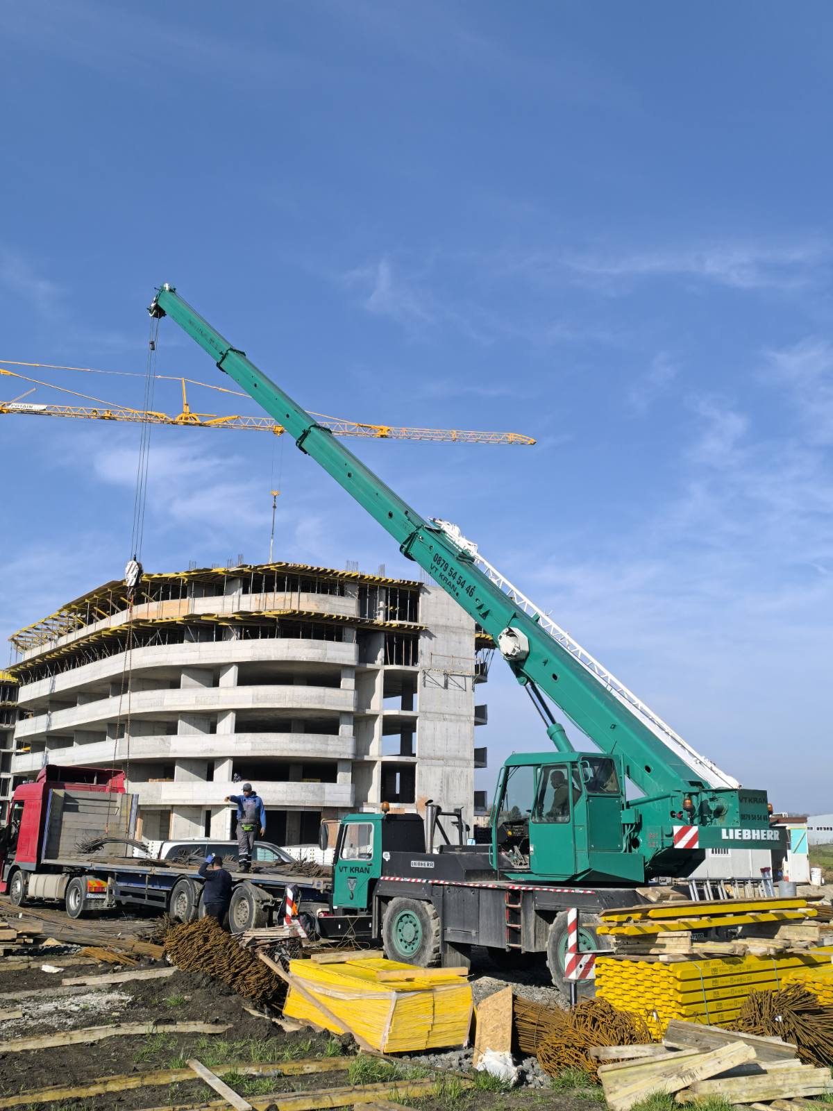 Liebherr 25T Crane for Hire in Burgas